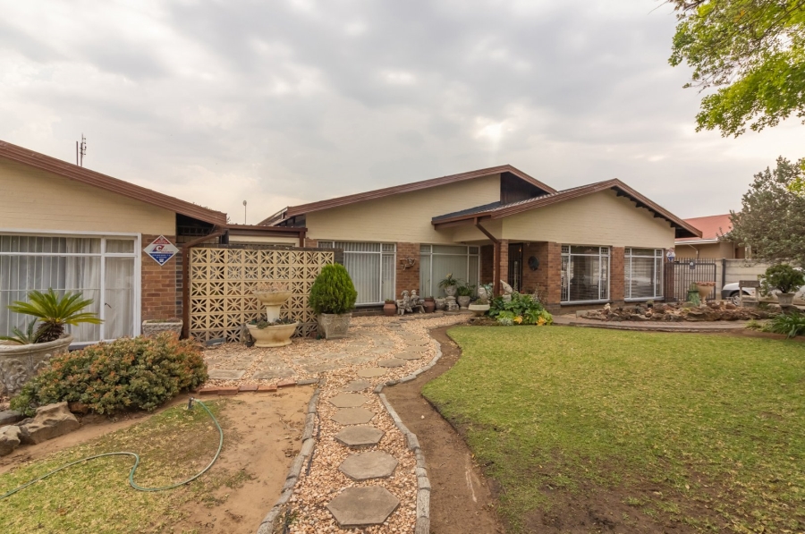 3 Bedroom Property for Sale in West Park Free State
